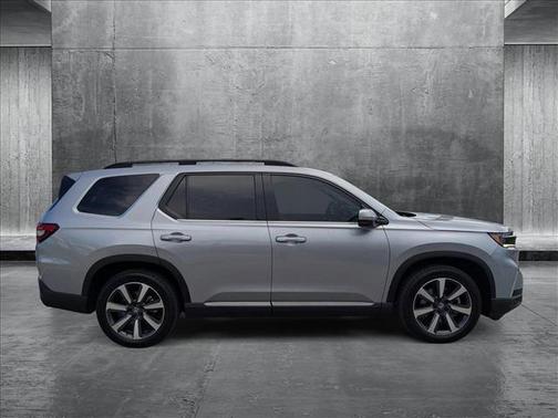 2024 Honda Pilot Touring 8-Passenger