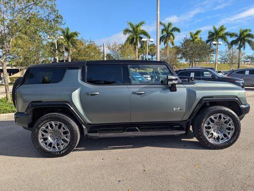 2024 GMC HUMMER EV SUV 3X