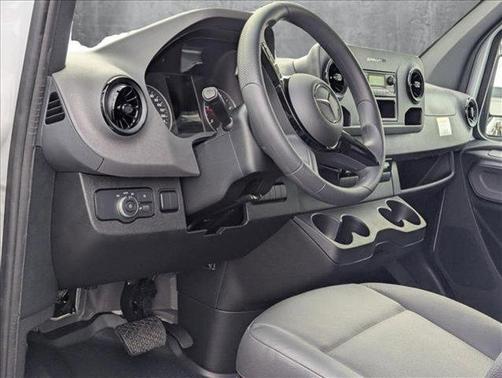 2025 Mercedes-Benz Sprinter 2500 Standard Roof