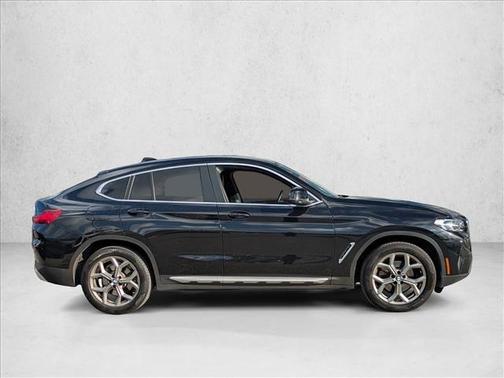 2022 BMW X4 xDrive30i