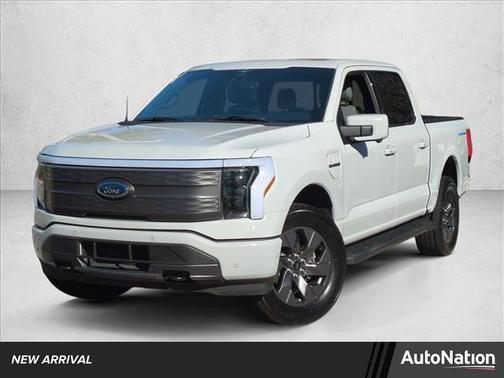 2023 Ford F-150 Lightning LARIAT