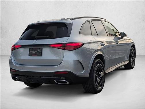 Cirrus Silver Metallic 2026 Mercedes-Benz GLC 300 4MATIC