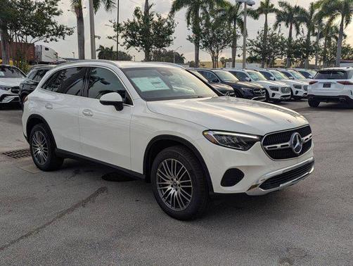 2025 Mercedes-Benz GLC 300 Base