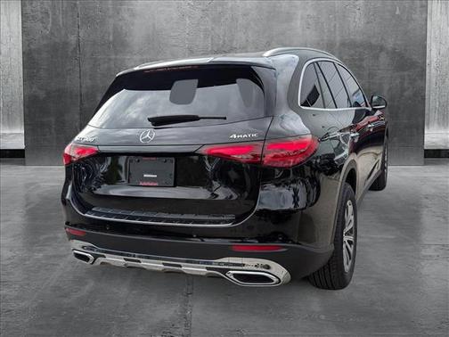 2025 Mercedes-Benz GLC 300 4MATIC