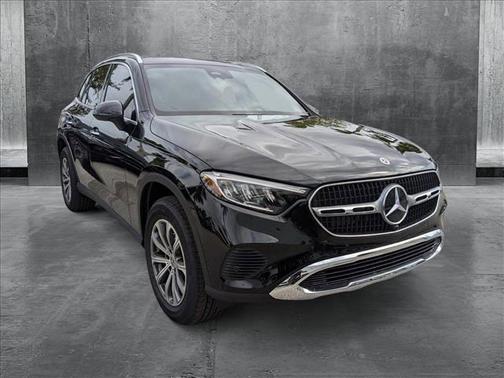 2025 Mercedes-Benz GLC 300 4MATIC
