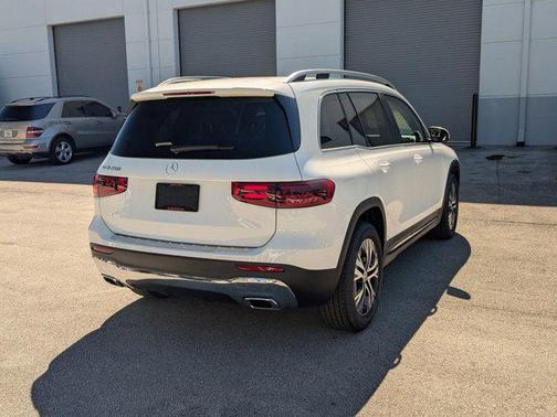 2026 Mercedes-Benz GLB 250 Base