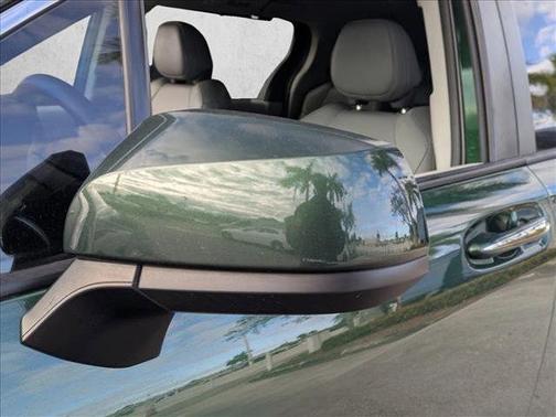 2021 Toyota Sienna XLE 8 Passenger