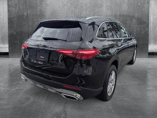 2025 Mercedes-Benz GLC 300 Base
