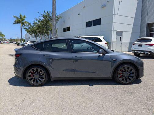 2023 Tesla Model Y Performance Dual Motor All-Wheel Drive