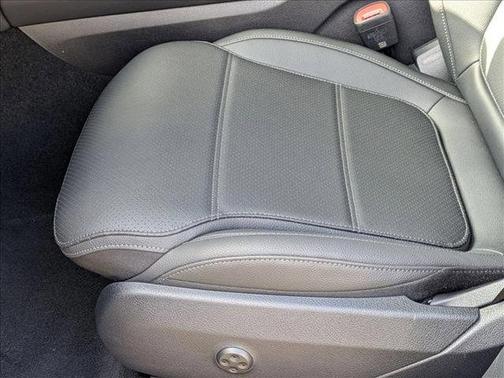 Cirrus Silver Metallic 2026 Mercedes-Benz GLC 300 Base