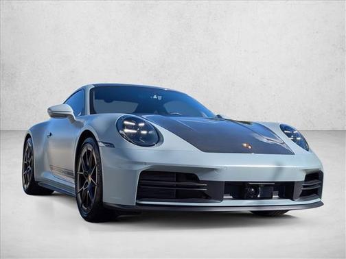 2025 Porsche 911 Carrera