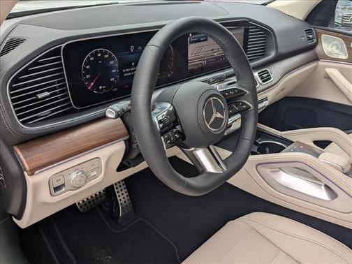 2026 Mercedes-Benz GLS 450 4MATIC