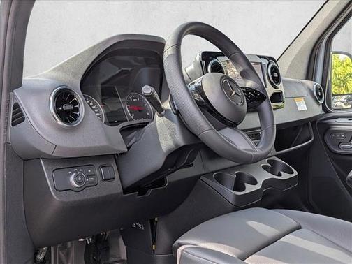 2026 Mercedes-Benz Sprinter 2500 Standard Roof