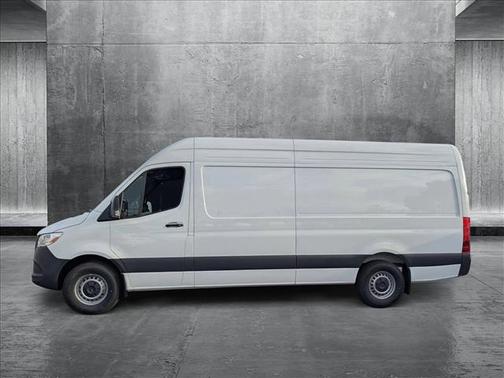 2025 Mercedes-Benz Sprinter 2500 High Roof