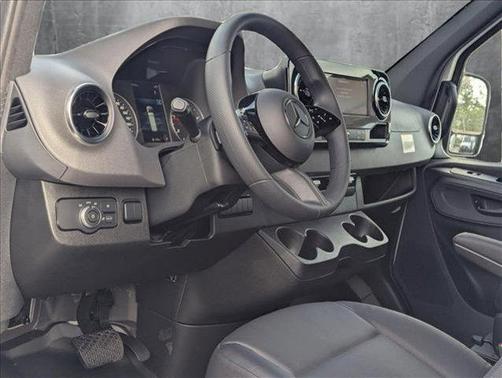 2025 Mercedes-Benz Sprinter 2500 High Roof