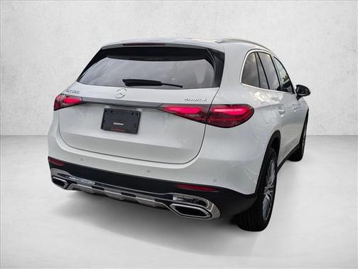 Polar White 2026 Mercedes-Benz GLC 300 4MATIC