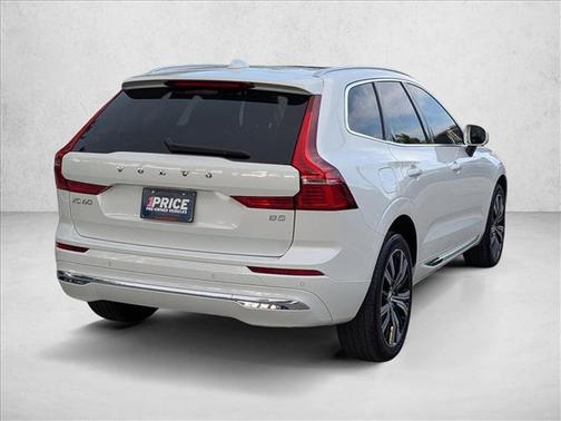 2022 Volvo XC60 B5 Inscription