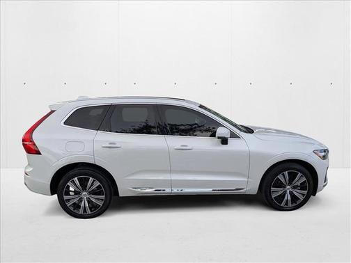 2022 Volvo XC60 B5 Inscription