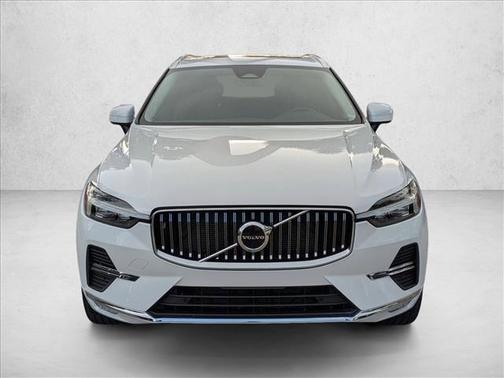 2022 Volvo XC60 B5 Inscription