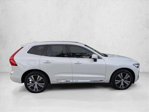 2022 Volvo XC60 B5 Inscription