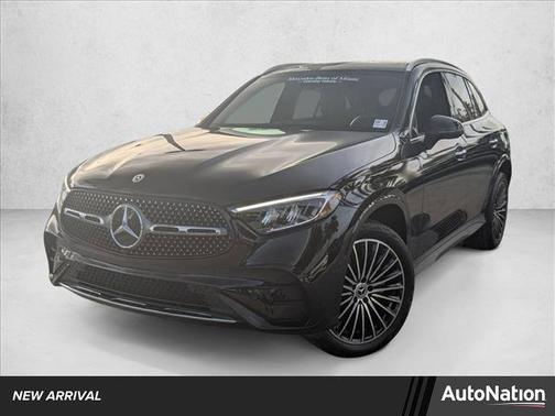 2025 Mercedes-Benz GLC 300 Base