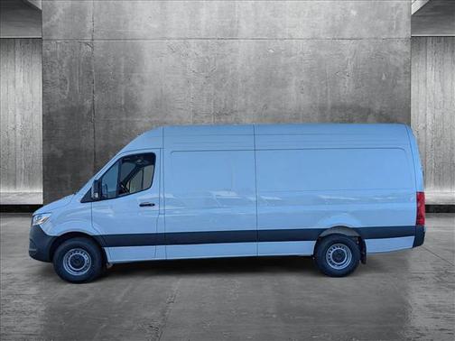2025 Mercedes-Benz Sprinter 2500 High Roof