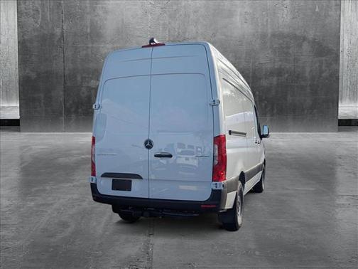 2025 Mercedes-Benz Sprinter 2500 Standard Roof