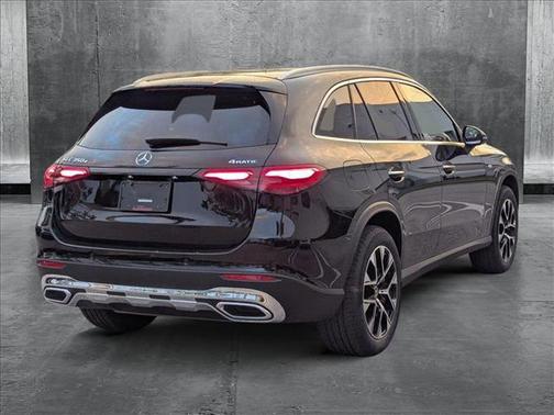 2025 Mercedes-Benz GLC 350e Base