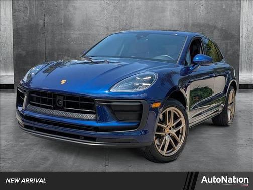 2023 Porsche Macan Base