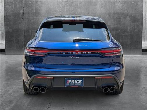 2023 Porsche Macan Base