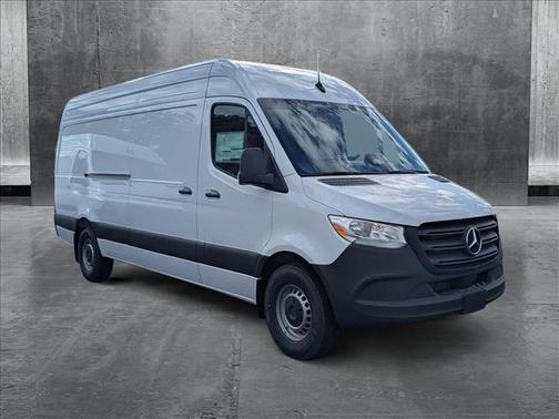 2025 Mercedes-Benz Sprinter 2500 High Roof