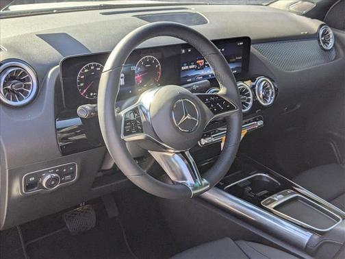 2025 Mercedes-Benz GLA 250 Base