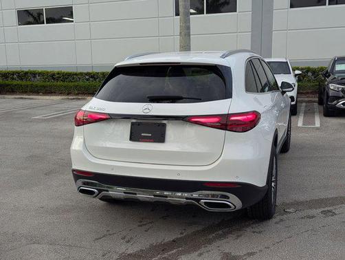 2025 Mercedes-Benz GLC 300 Base
