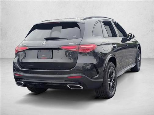 2026 Mercedes-Benz GLC 300 4MATIC