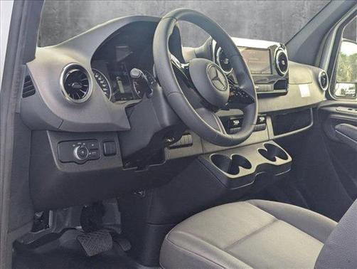 2025 Mercedes-Benz Sprinter 2500 High Roof