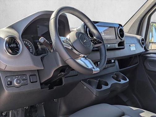 2026 Mercedes-Benz Sprinter 2500 Standard Roof