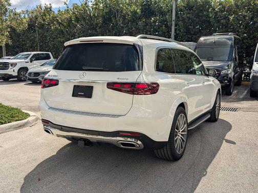 2026 Mercedes-Benz GLS 450 4MATIC