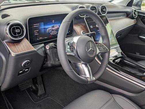 Graphite Grey Metallic 2026 Mercedes-Benz GLC 300 4MATIC