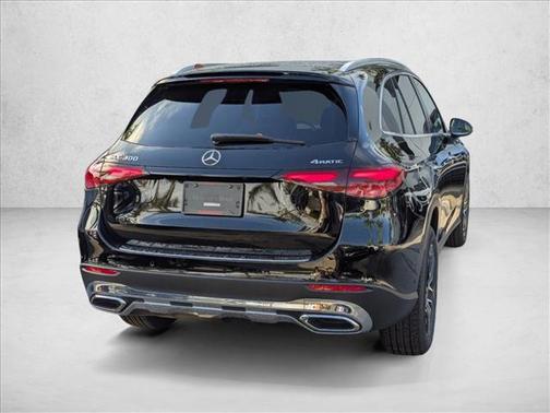 2026 Mercedes-Benz GLC 300 4MATIC
