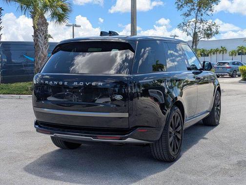2023 Land Rover Range Rover P400 SE