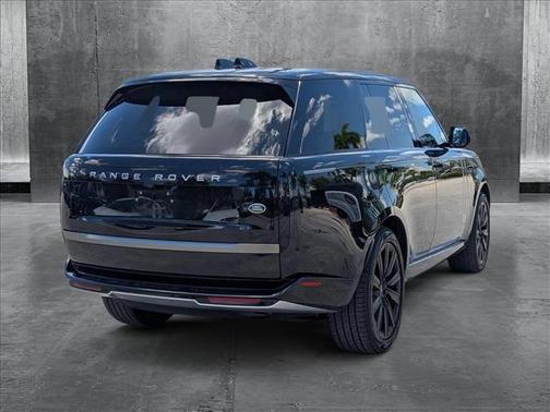 2023 Land Rover Range Rover P400 SE
