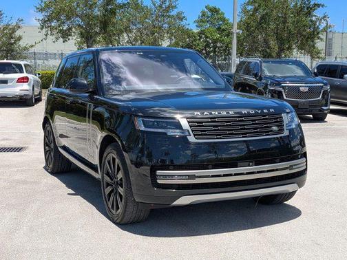 2023 Land Rover Range Rover P400 SE