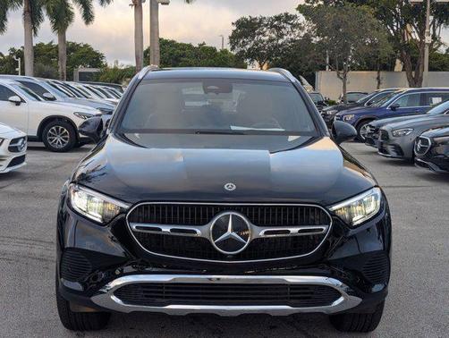 2025 Mercedes-Benz GLC 300 4MATIC