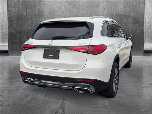 2025 Mercedes-Benz GLC 300 4MATIC