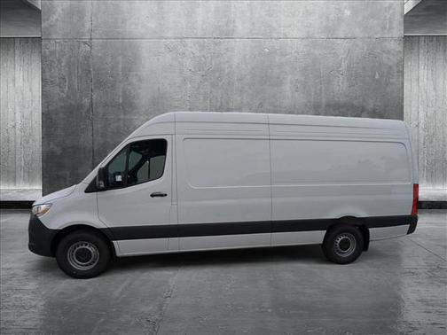 2025 Mercedes-Benz Sprinter 2500 High Roof