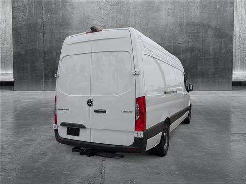 2025 Mercedes-Benz Sprinter 2500 High Roof