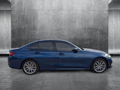 2023 BMW 330 330i