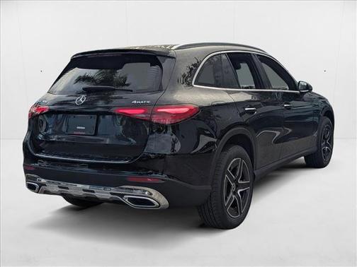 2026 Mercedes-Benz GLC 300 4MATIC