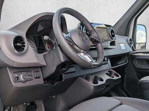 2026 Mercedes-Benz Sprinter 2500 High Roof