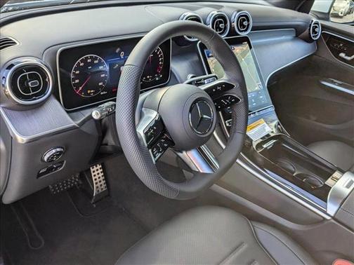 2025 Mercedes-Benz GLC 350e Base